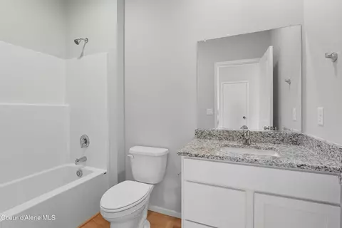 Bath - 5441 E Aquila Ave, Post Falls, ID 83854 photo 1 of 6