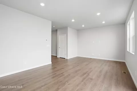 Living - 5399 E Aquila Ave, Post Falls, ID 83854 photo 1 of 3