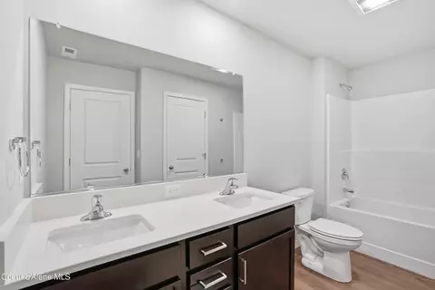 Bath - 5399 E Aquila Ave, Post Falls, ID 83854 photo 3 of 3