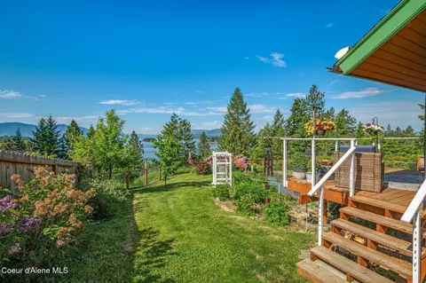Exterior - 311 School Rd, Hope, ID 83836 photo 6 of 10