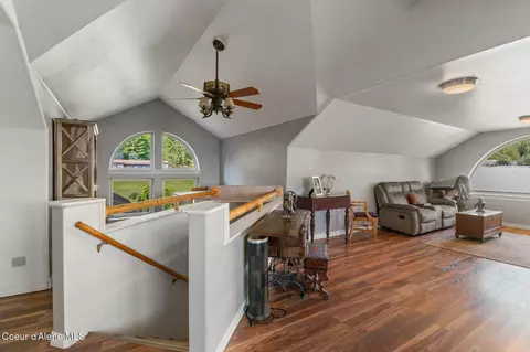 Entry Way - 311 School Rd, Hope, ID 83836 photo 3 of 3