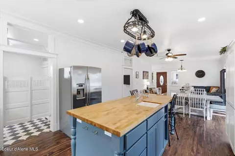 Kitchen - 303 Third St, Wallace, ID 83873 photo 4 of 6