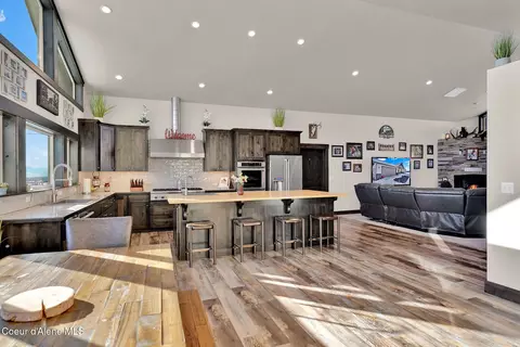 Kitchen - 5383 E Van Dusen Rd, Harrison, ID 83833 photo 2 of 5