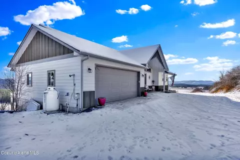 Exterior - 5383 E Van Dusen Rd, Harrison, ID 83833 photo 7 of 8