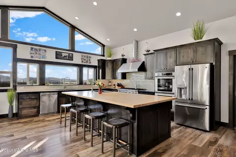 Kitchen - 5383 E Van Dusen Rd, Harrison, ID 83833 photo 1 of 5