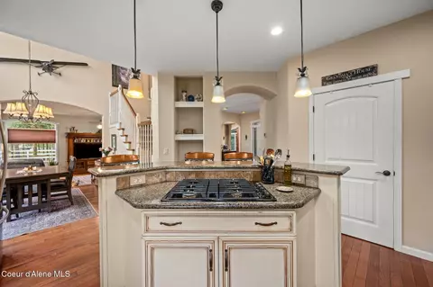 Kitchen - 2019 E Brunner Rd, Athol, ID 83801 photo 4 of 4
