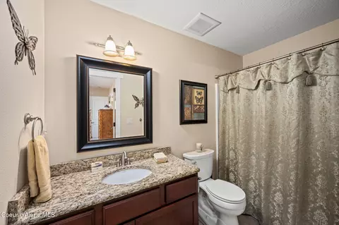 Bath - 2019 E Brunner Rd, Athol, ID 83801 photo 4 of 8