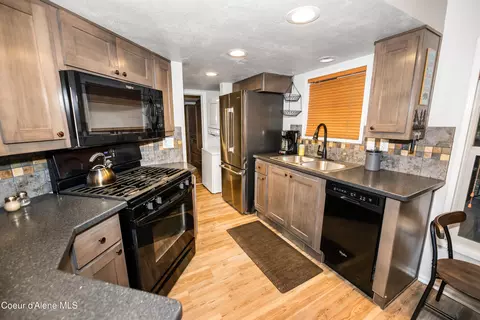 Kitchen - 94 Arnold Dr, Coolin, ID 83821 photo 1 of 1