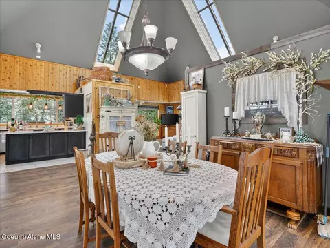 Dining - 483 Paradise Ln, Pinehurst, ID 83850 photo 2 of 2