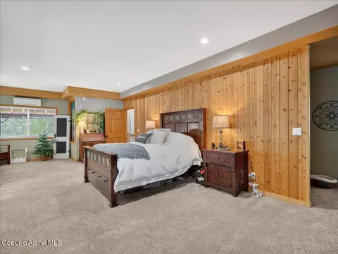 Bedroom - 483 Paradise Ln, Pinehurst, ID 83850 photo 3 of 4