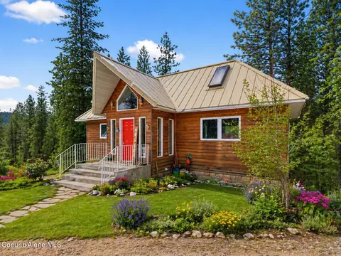 Exterior - 483 Paradise Ln, Pinehurst, ID 83850 photo 10 of 17