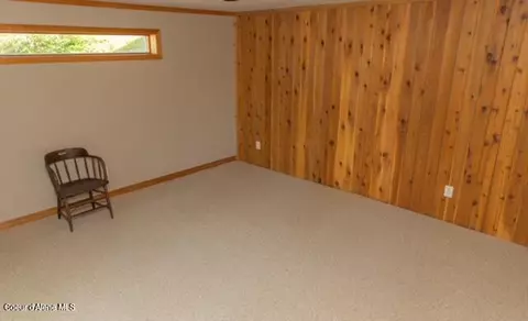 Bedroom - 483 Paradise Ln, Pinehurst, ID 83850 photo 4 of 4