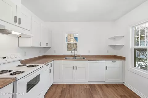 1017 E 29th Ave, Spokane, WA 99203 photo 9