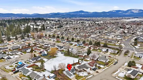 View/Area - 2103 N Mackenzie Dr, Post Falls, ID 83854 photo 1 of 8