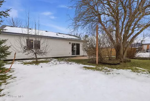 Exterior - 2103 N Mackenzie Dr, Post Falls, ID 83854 photo 6 of 8
