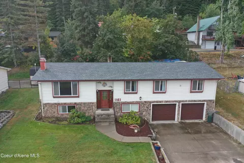 1161 Juniper Dr, Saint Maries, ID 83861