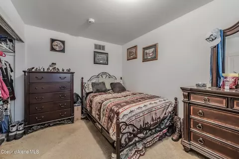 Bedroom - 605 Lewiston Ave, Pinehurst, ID 83850 photo 2 of 2