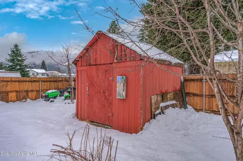 Exterior - 605 Lewiston Ave, Pinehurst, ID 83850 photo 3 of 5