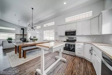 Kitchen - 200 Agte Rd, Plummer, ID 83851 photo 4 of 4