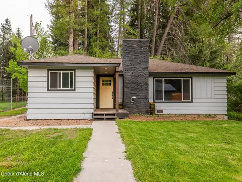 Exterior - 1356 Sagle Rd, Sagle, ID 83860 photo 3 of 7