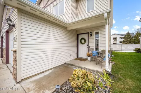 Exterior - 632 N Hydra Pl # B, Post Falls, ID 83854 photo 2 of 5