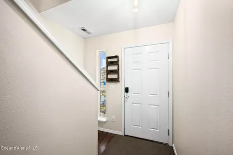 Entry Way - 632 N Hydra Pl # B, Post Falls, ID 83854 photo 1 of 3