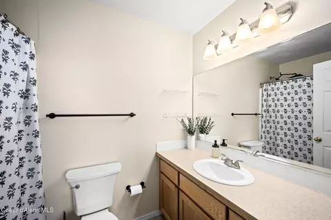 Bath - 632 N Hydra Pl # B, Post Falls, ID 83854 photo 2 of 3