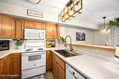 Kitchen - 632 N Hydra Pl # B, Post Falls, ID 83854 photo 1 of 3