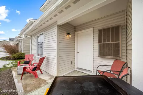 Exterior - 632 N Hydra Pl # B, Post Falls, ID 83854 photo 3 of 5