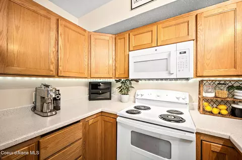 Kitchen - 632 N Hydra Pl # B, Post Falls, ID 83854 photo 2 of 3