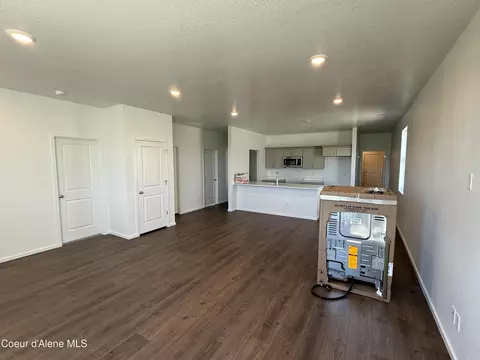 Living - 5318 E Antares Ln, Post Falls, ID 83854 photo 1 of 2