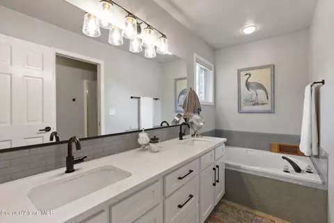 Bath - 5030 E Frazier Dr, Post Falls, ID 83854 photo 1 of 3