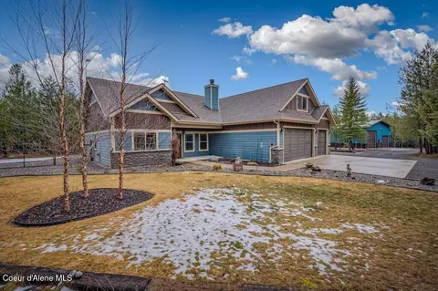 1009 Outback Loop, Spirit Lake, ID 83869