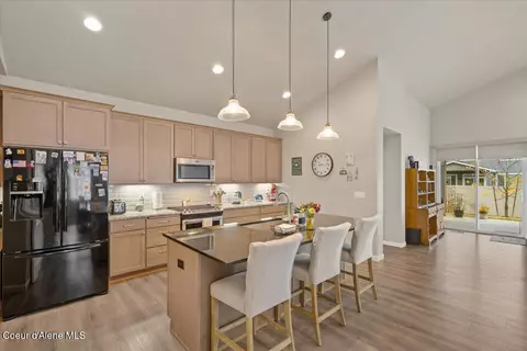 Kitchen - 3788 N Shelburne Loop, Post Falls, ID 83854 photo 2 of 4