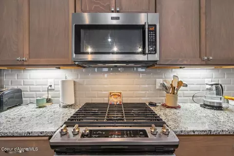 Kitchen - 3788 N Shelburne Loop, Post Falls, ID 83854 photo 3 of 4
