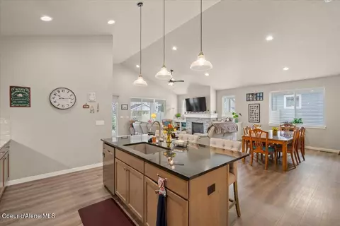 Kitchen - 3788 N Shelburne Loop, Post Falls, ID 83854 photo 4 of 4
