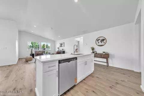 Kitchen - 4260 N Arrowleaf Loop, Post Falls, ID 83854 photo 2 of 5