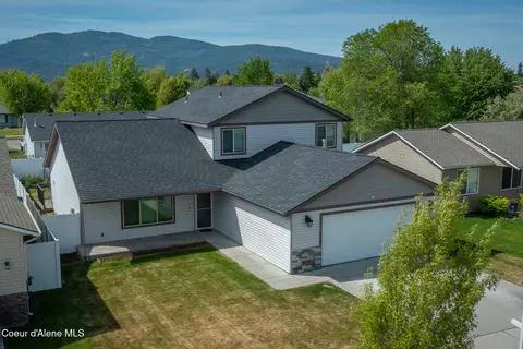 1324 E Yellowstone Ave, Post Falls, ID 83854