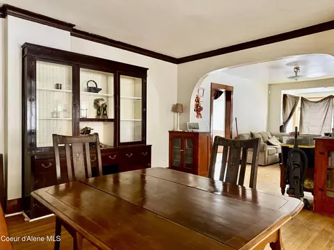 Dining - 910 Main St, Wardner, ID 83837 photo 3 of 3