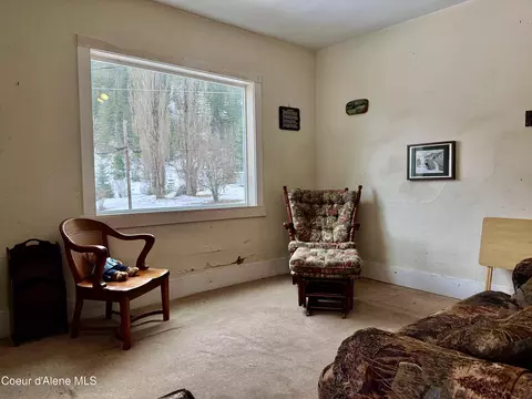 Living - 910 Main St, Wardner, ID 83837 photo 5 of 5