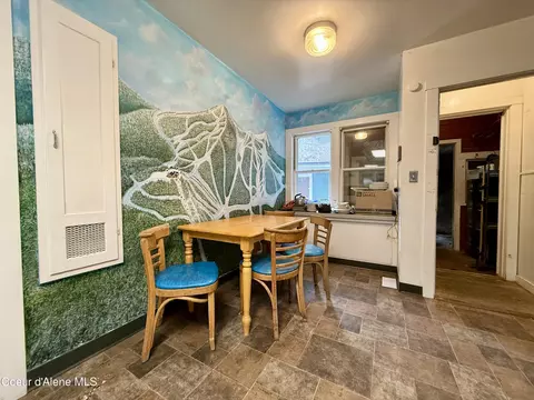 Dining - 910 Main St, Wardner, ID 83837 photo 1 of 3