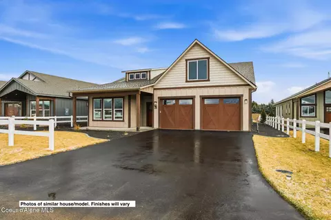 171 Backtrack Rd, Sandpoint, ID 83864