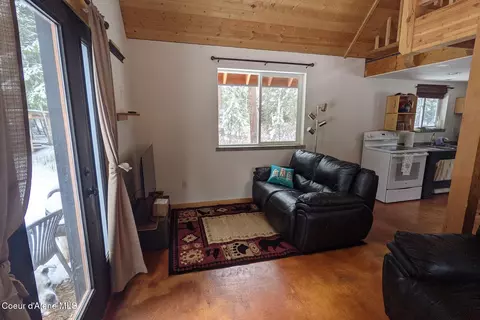 Living - 870 842 Samuels Rd, Sandpoint, ID 83864 photo 2 of 2