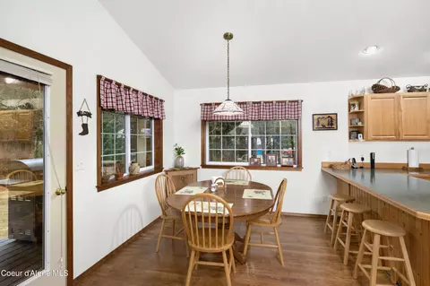 Dining - 5565 Selle Rd, Sandpoint, ID 83864 photo 1 of 1