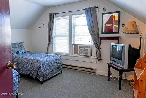 Bedroom - 5 W Mill Ave, Kellogg, ID 83837 photo 5 of 7