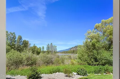 34 Pomrankey Ln, Dover, ID 83825