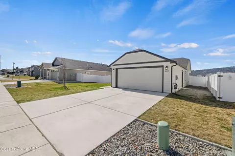 16237 N Hadley Loop, Rathdrum, ID 83858 photo 3