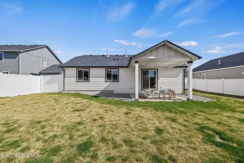 16237 N Hadley Loop, Rathdrum, ID 83858 photo 5