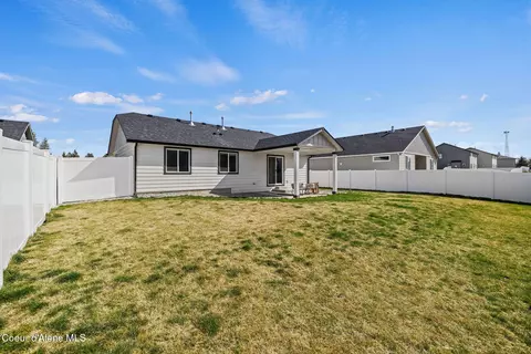 16237 N Hadley Loop, Rathdrum, ID 83858 photo 8