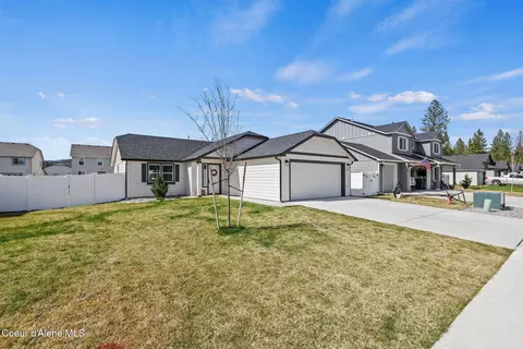 16237 N Hadley Loop, Rathdrum, ID 83858 photo 2